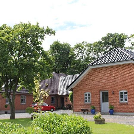 Skelgaard Ferielejlighed Apartment Jelling Room photo