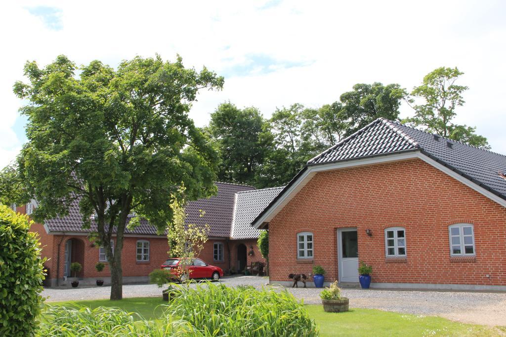 Skelgaard Ferielejlighed Apartment Jelling Room photo